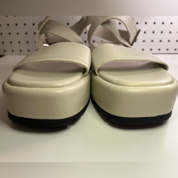 Zara Off White/Cream Leather Flat Strappy Platform Sandals Boho Beach Summer - Picture 8 of 16